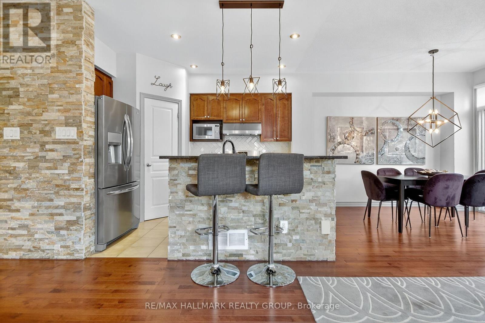 668 Bowercrest Crescent