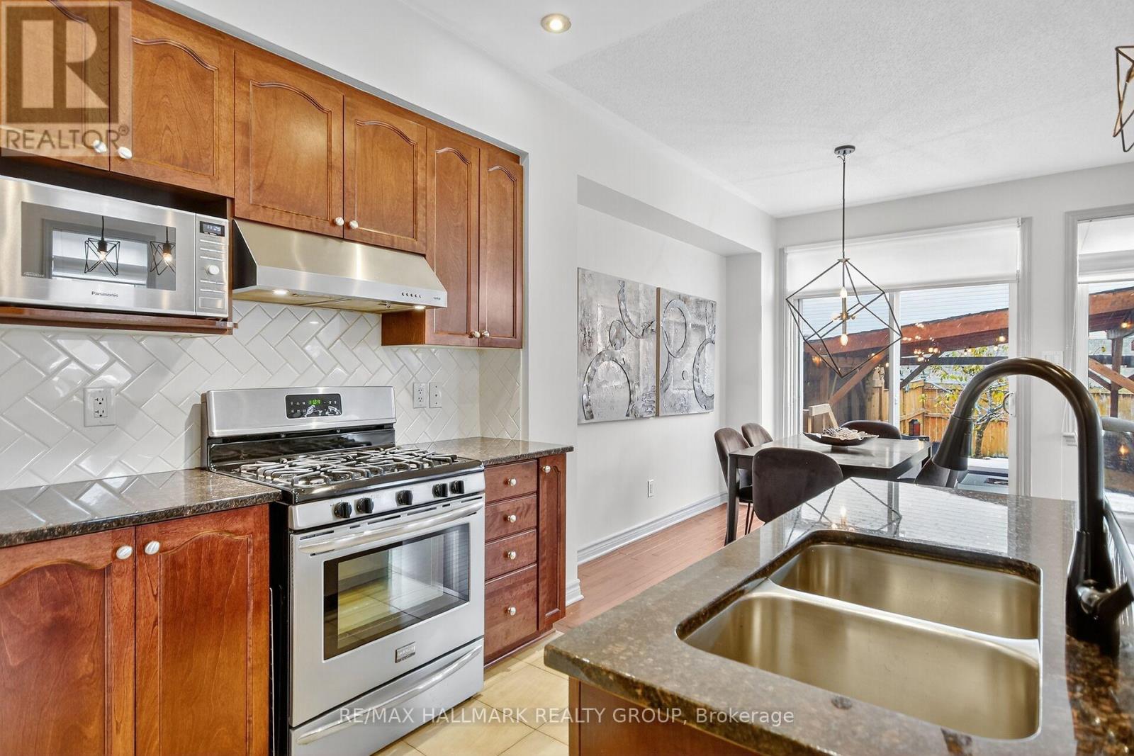 668 Bowercrest Crescent