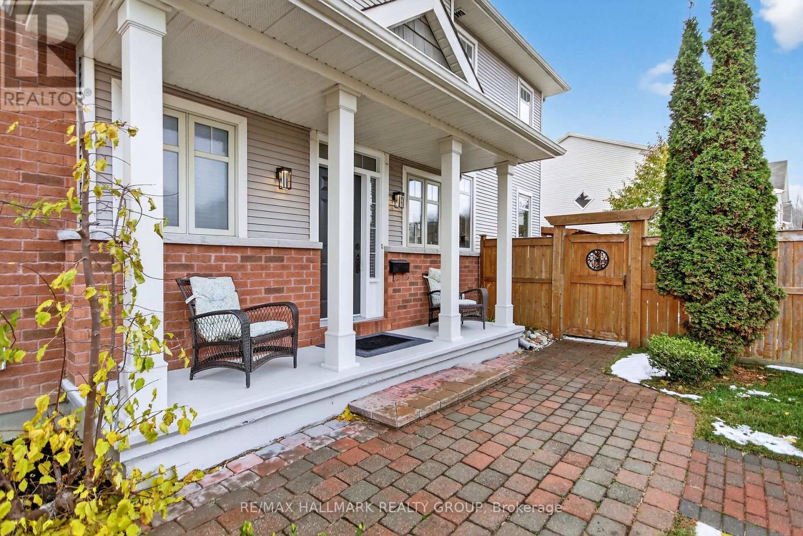 668 Bowercrest Crescent