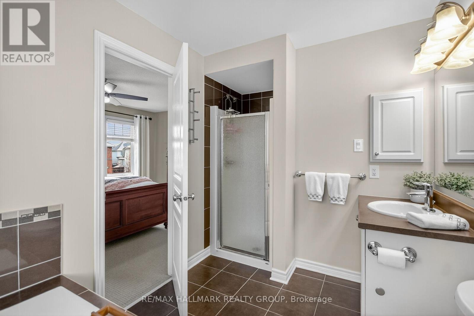 668 Bowercrest Crescent