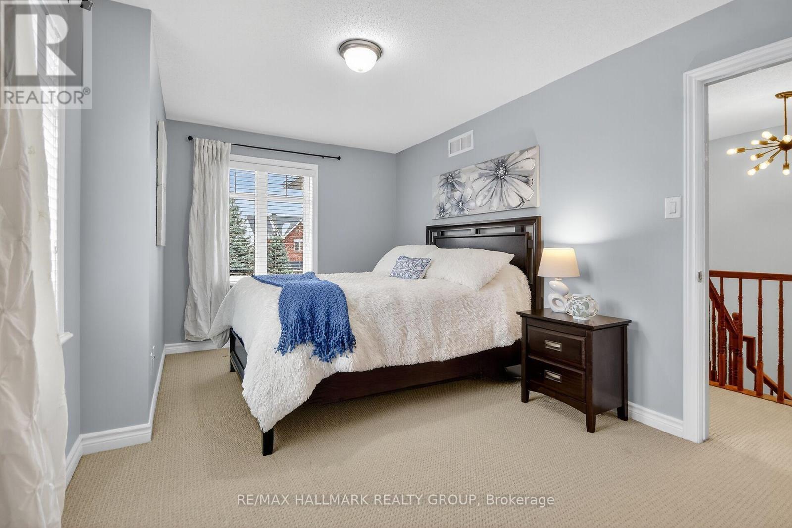 668 Bowercrest Crescent