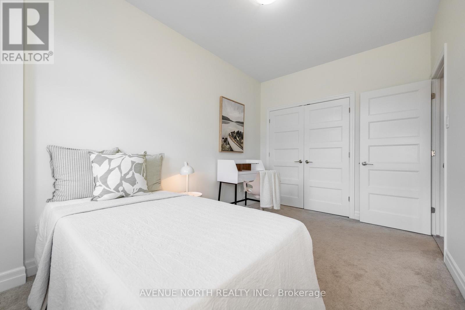 938 Woodroffe Avenue