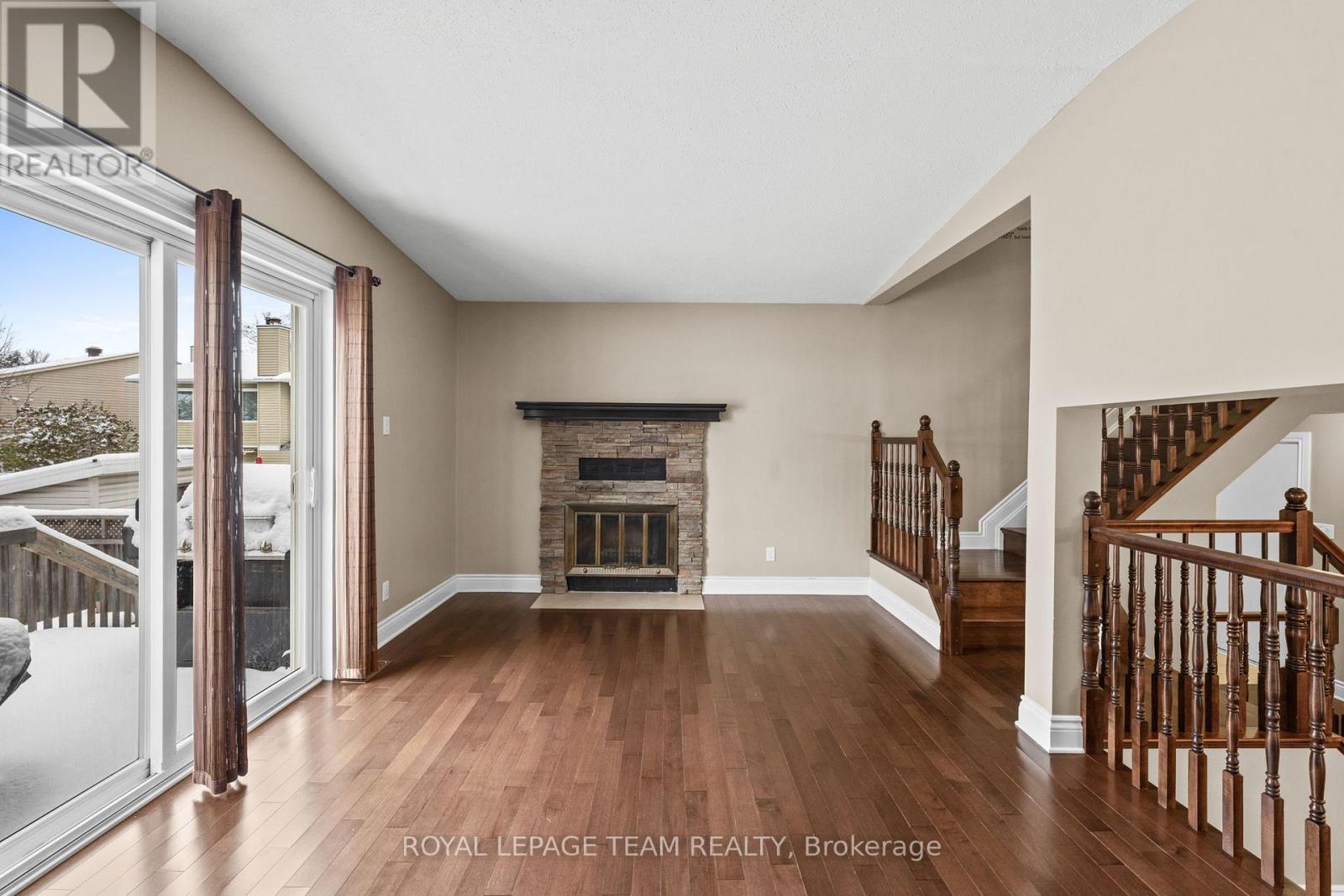 828 Kingfisher Crescent