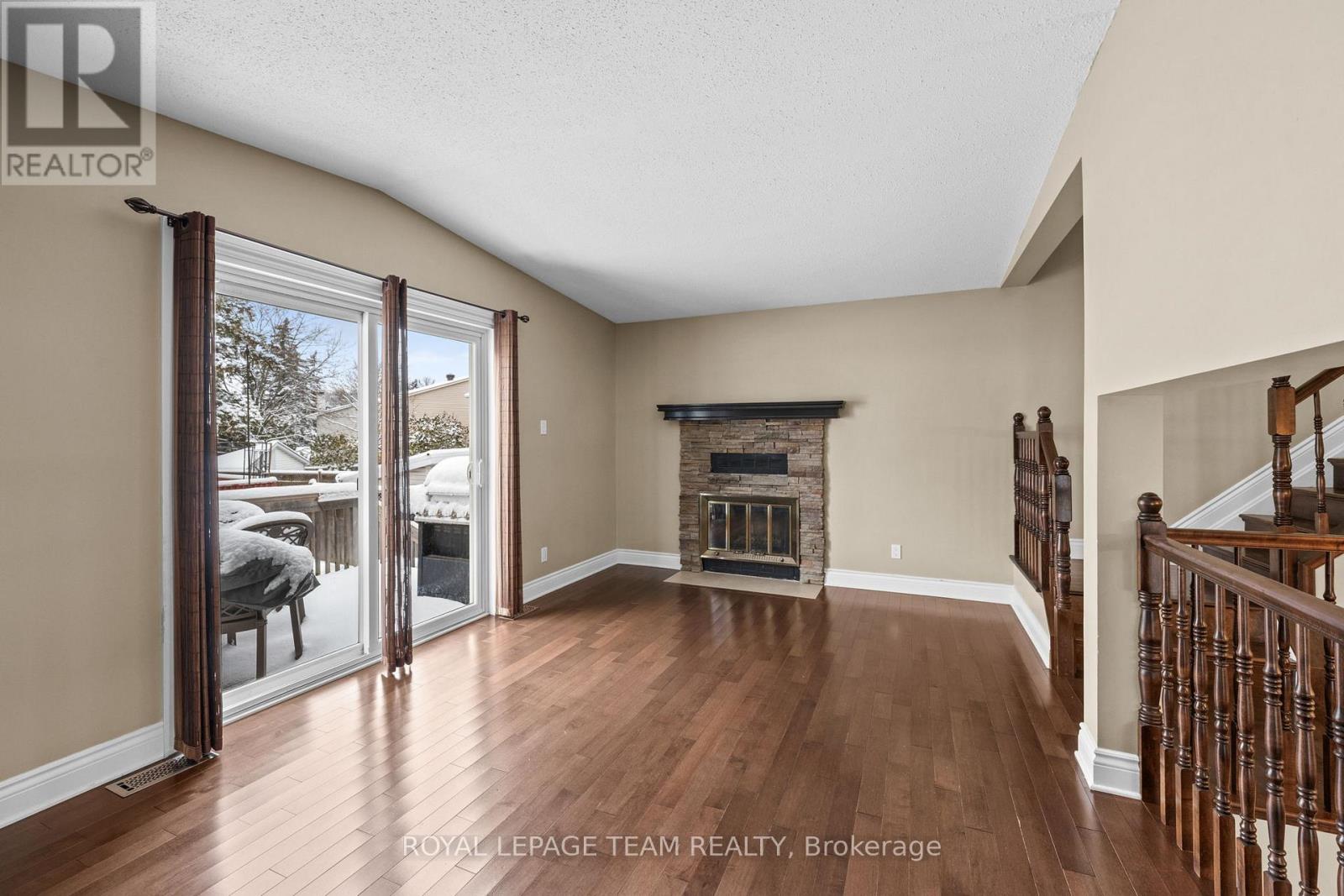 828 Kingfisher Crescent