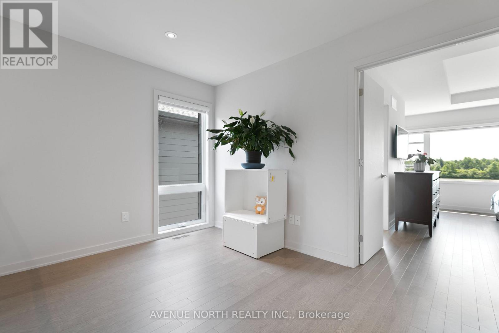 244 Shuttleworth Drive