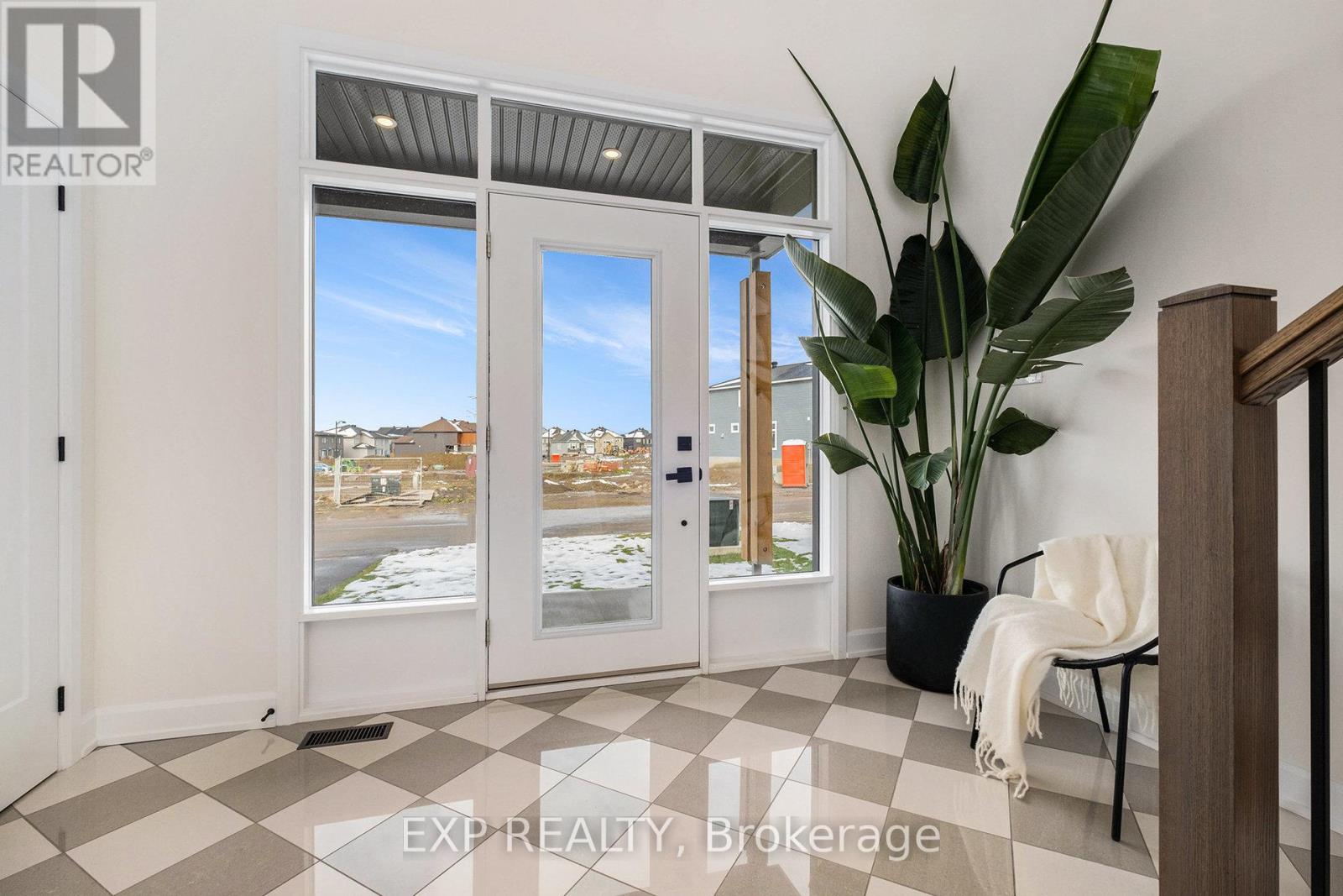 597 Paakanaak Avenue