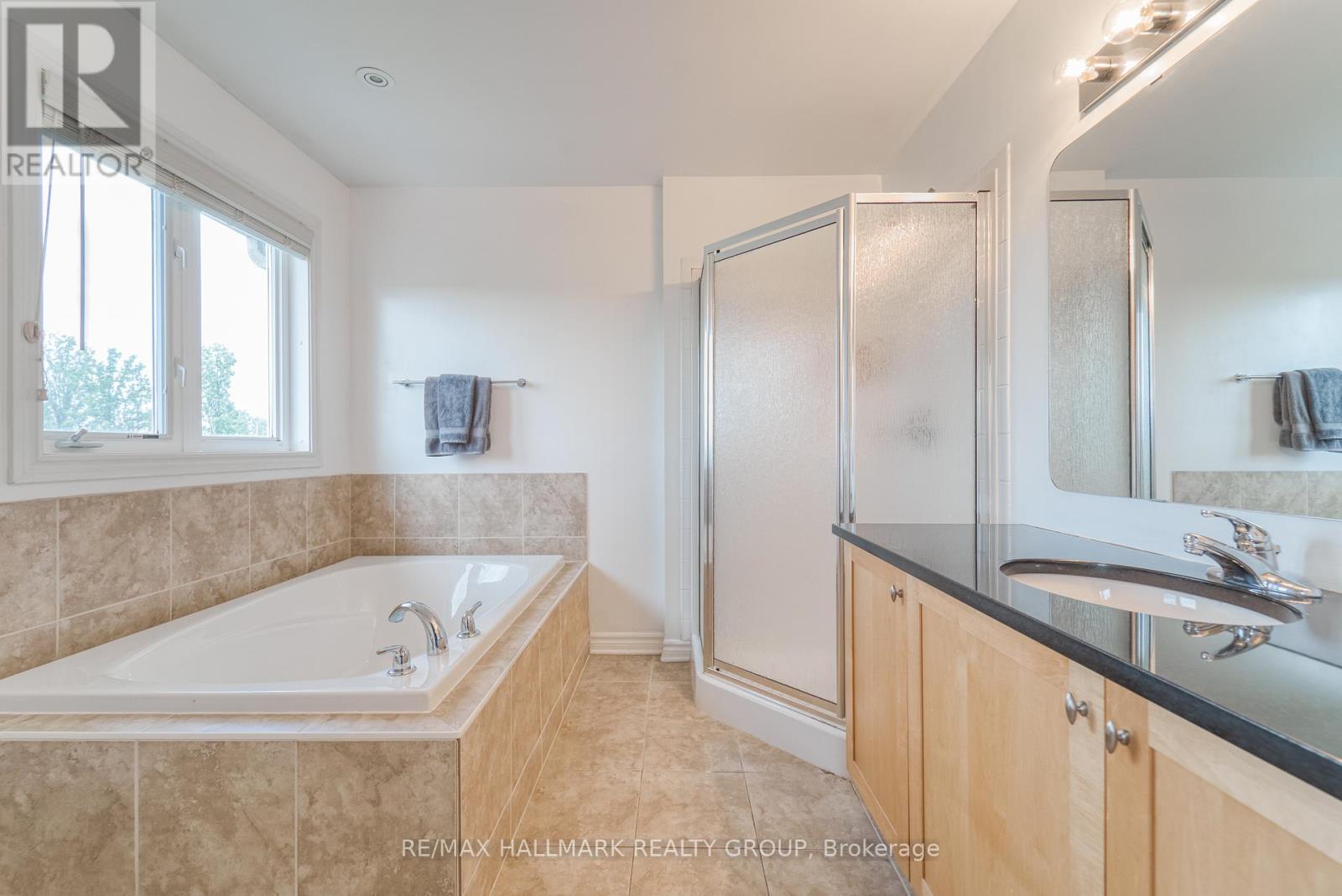 228 Eye Bright Crescent