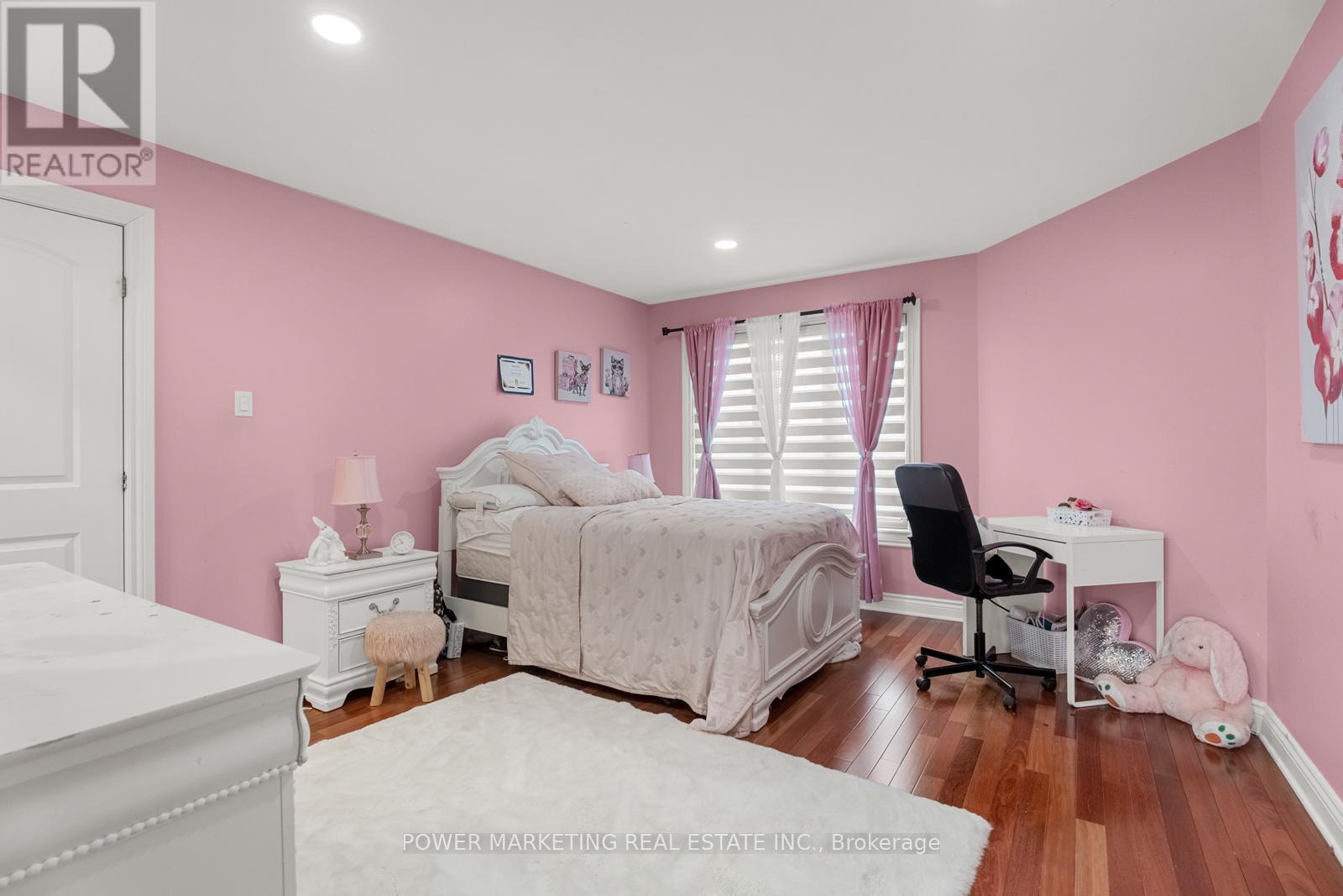 501 Winnards Perch Way