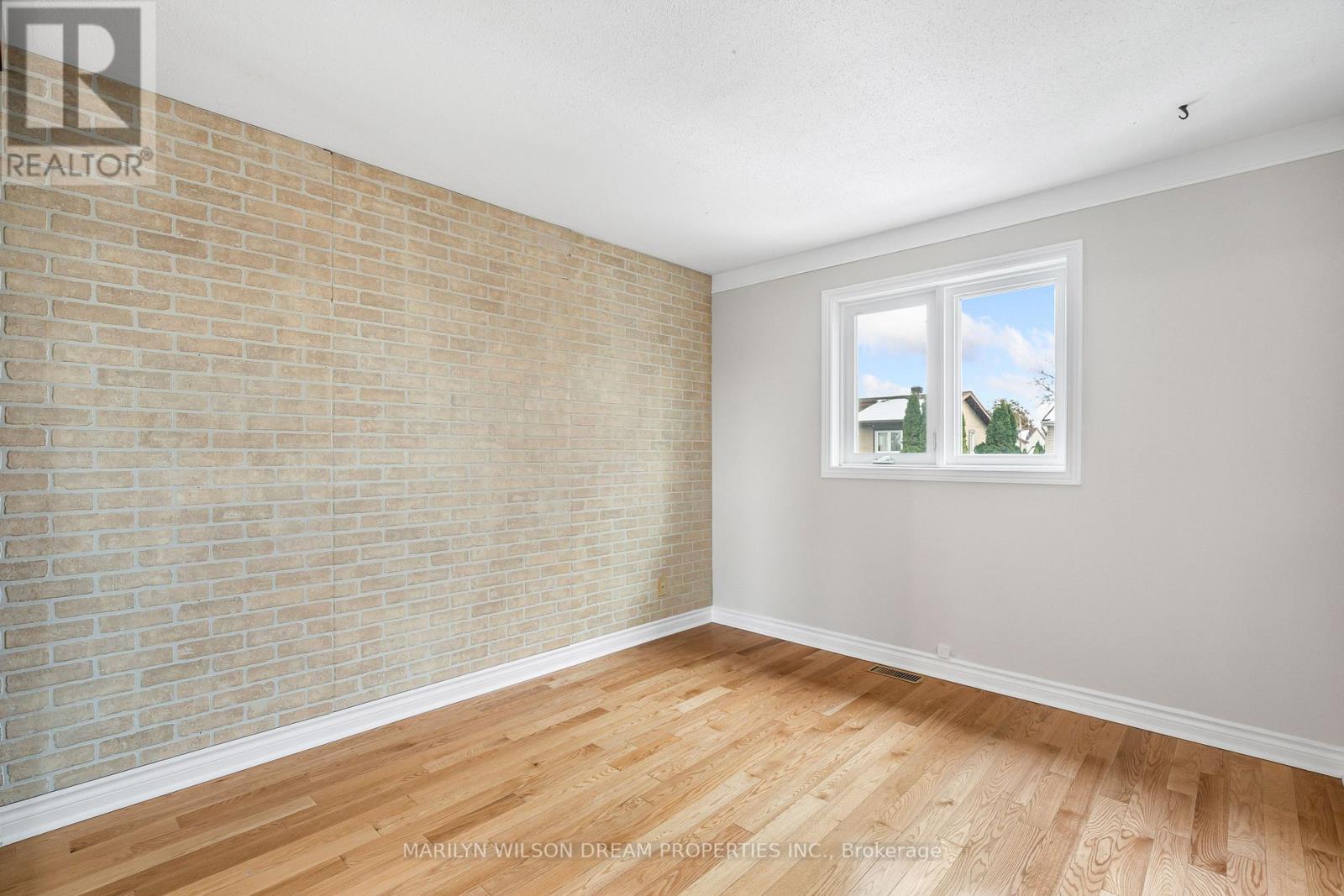 1678 Smithers Crescent