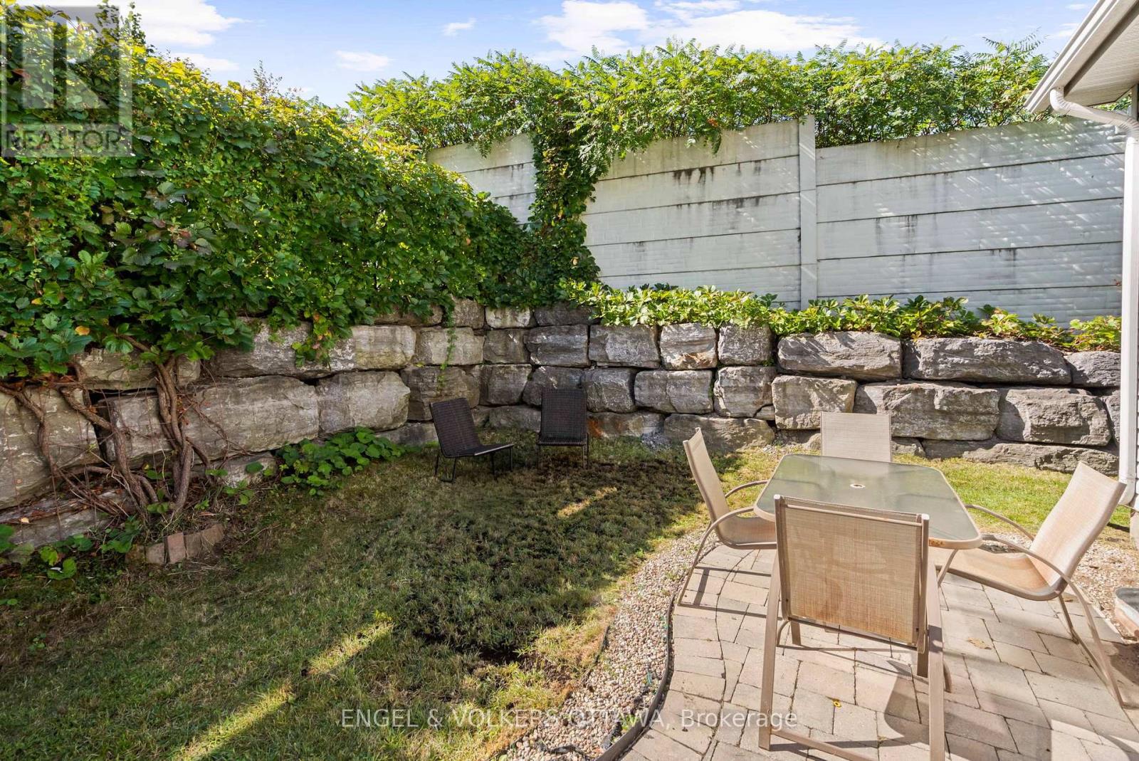 135 Challenge Crescent