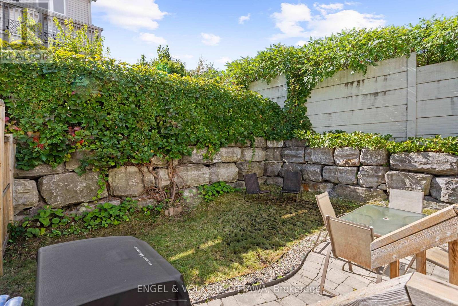 135 Challenge Crescent