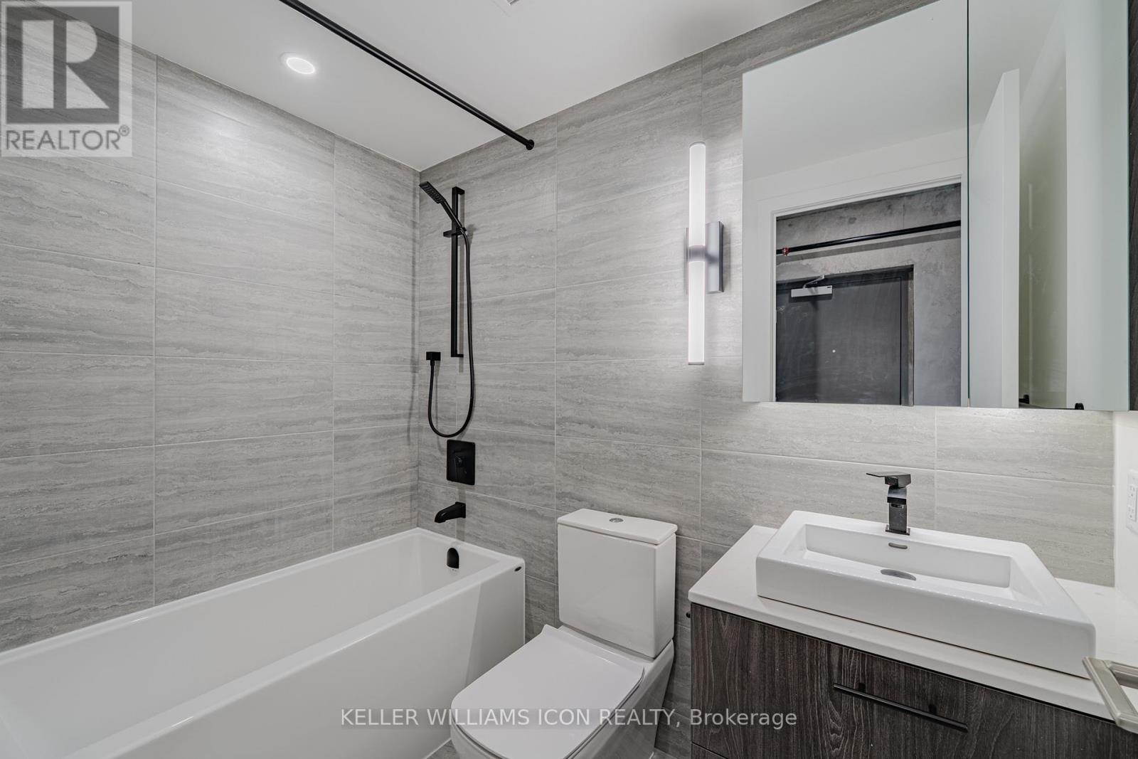 601 - 10 James Street