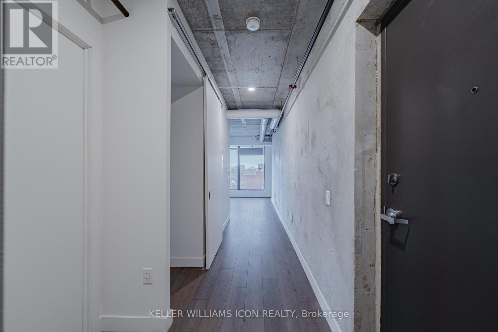 601 - 10 James Street