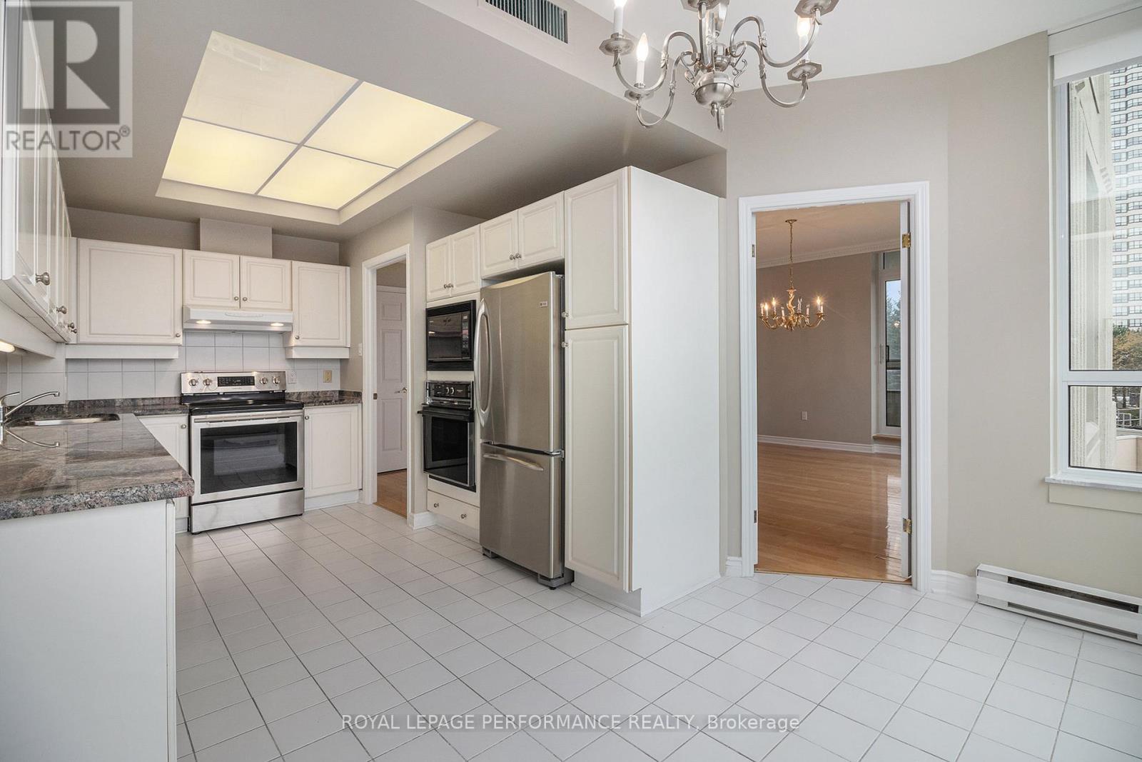 301 - 1480 Riverside Drive