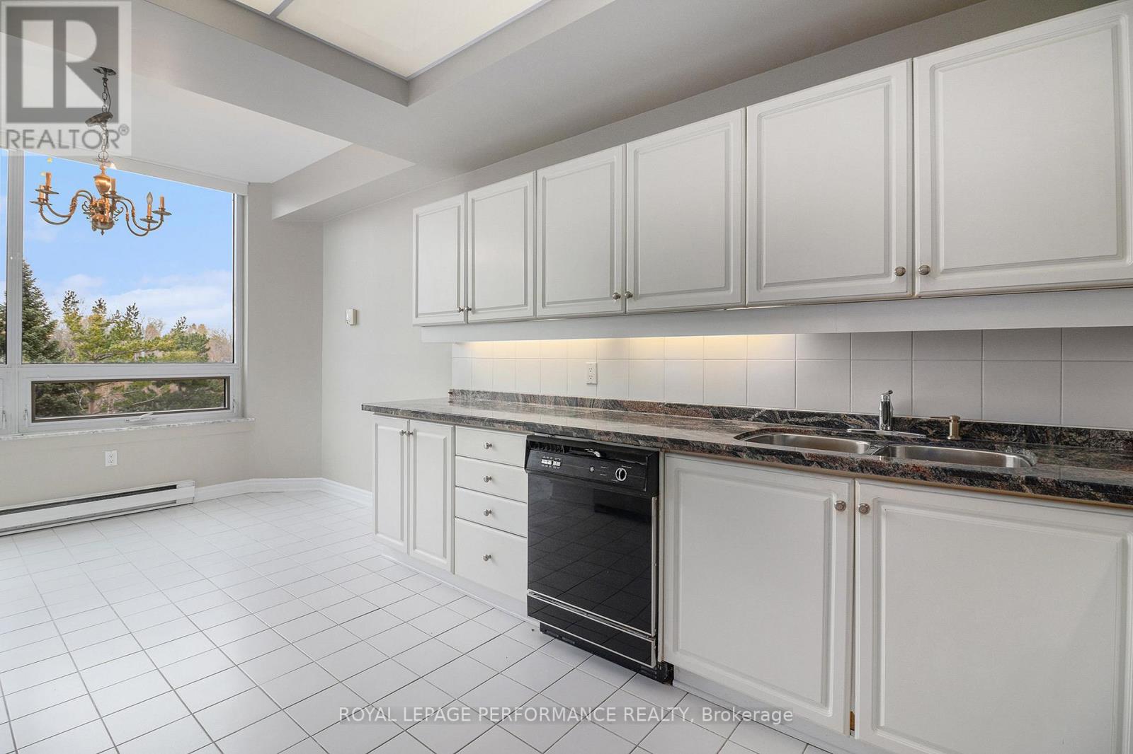 301 - 1480 Riverside Drive