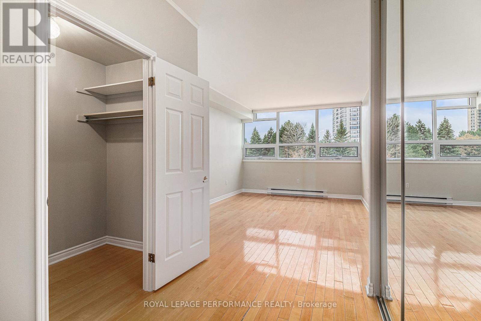 301 - 1480 Riverside Drive