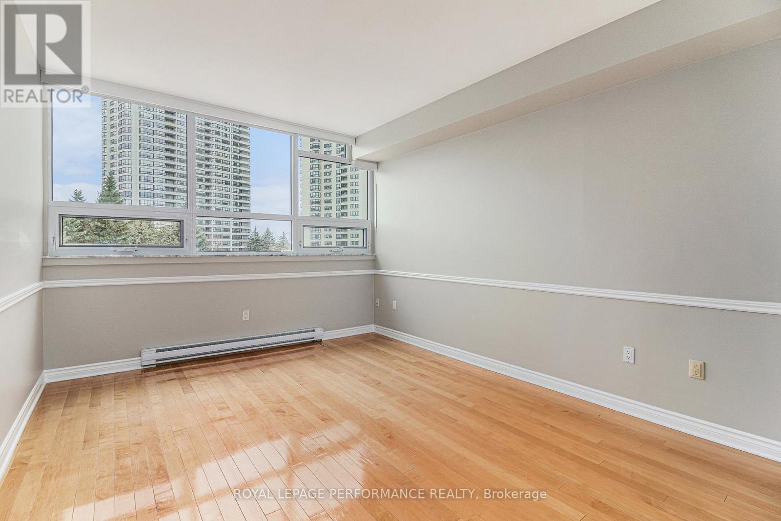 301 - 1480 Riverside Drive