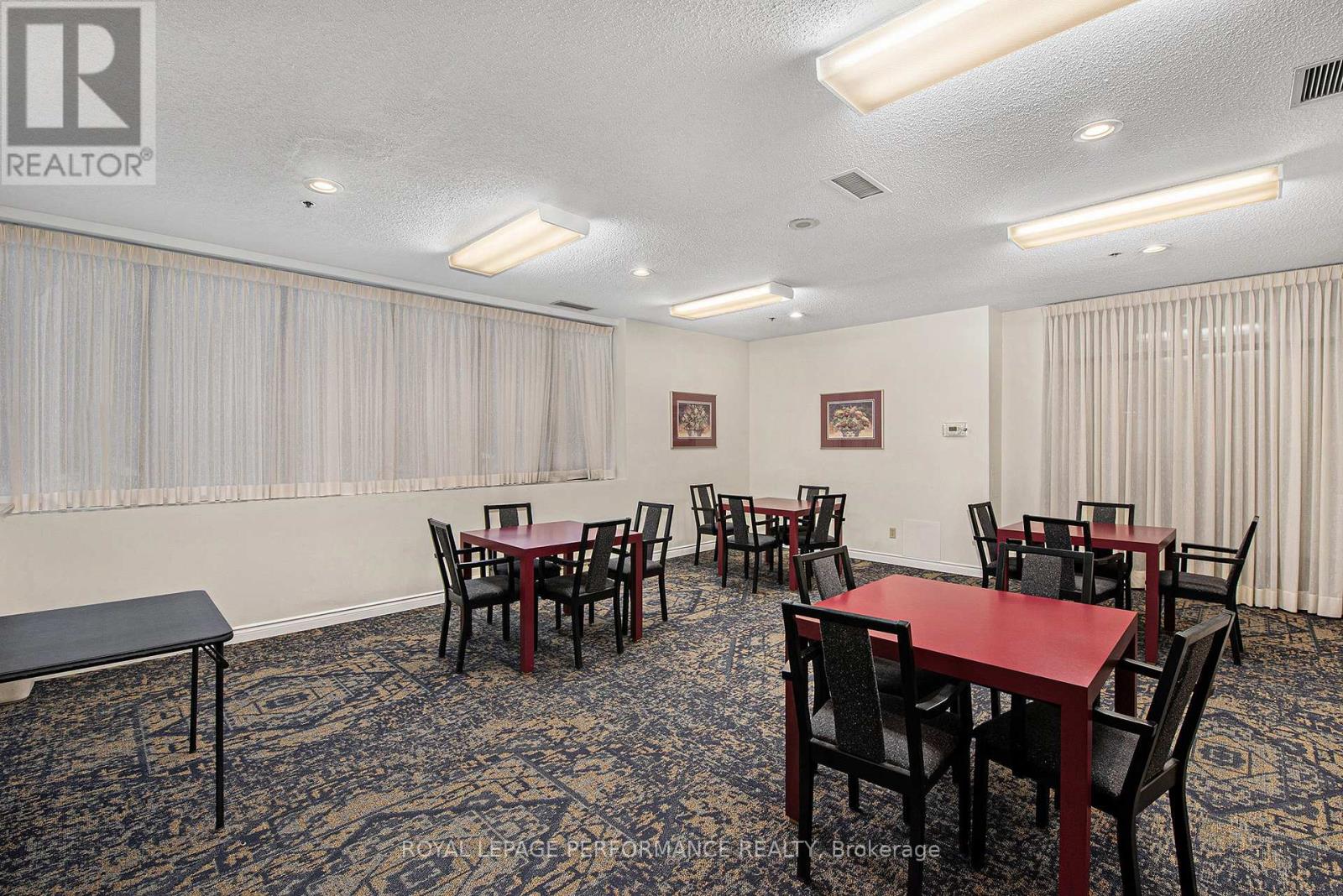 301 - 1480 Riverside Drive