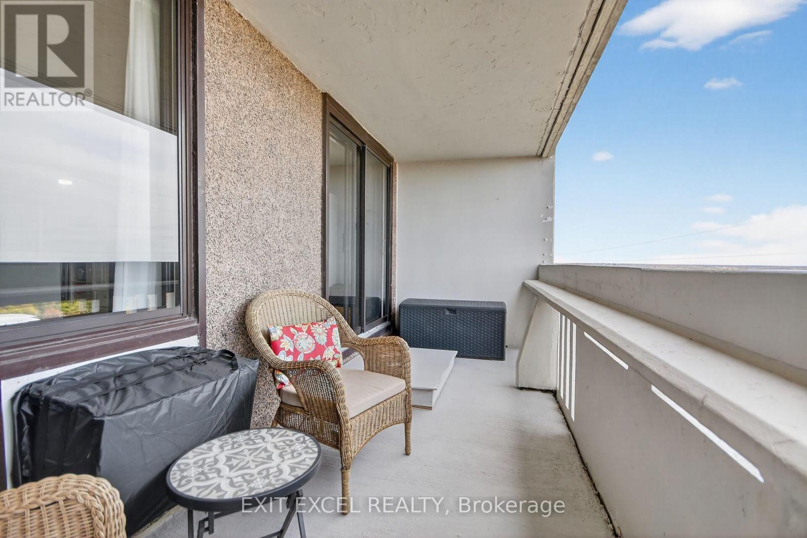 1503 - 415 Greenview Avenue