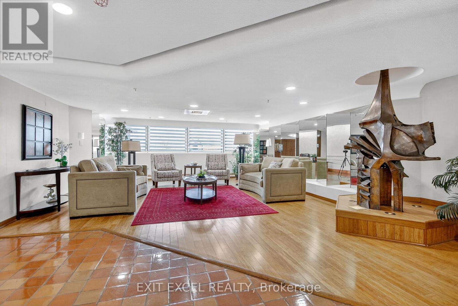 1503 - 415 Greenview Avenue