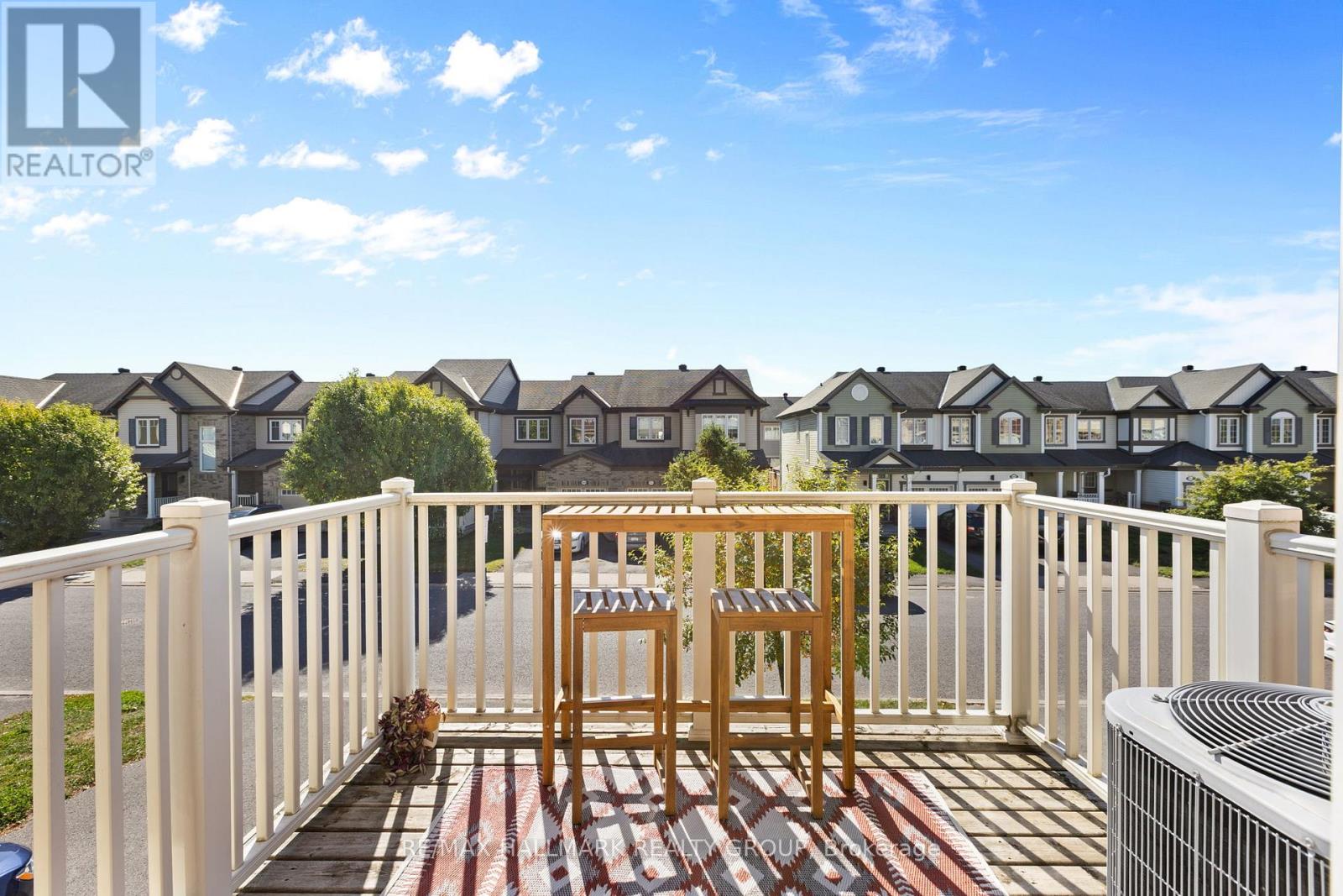 469 Meadowhawk Crescent