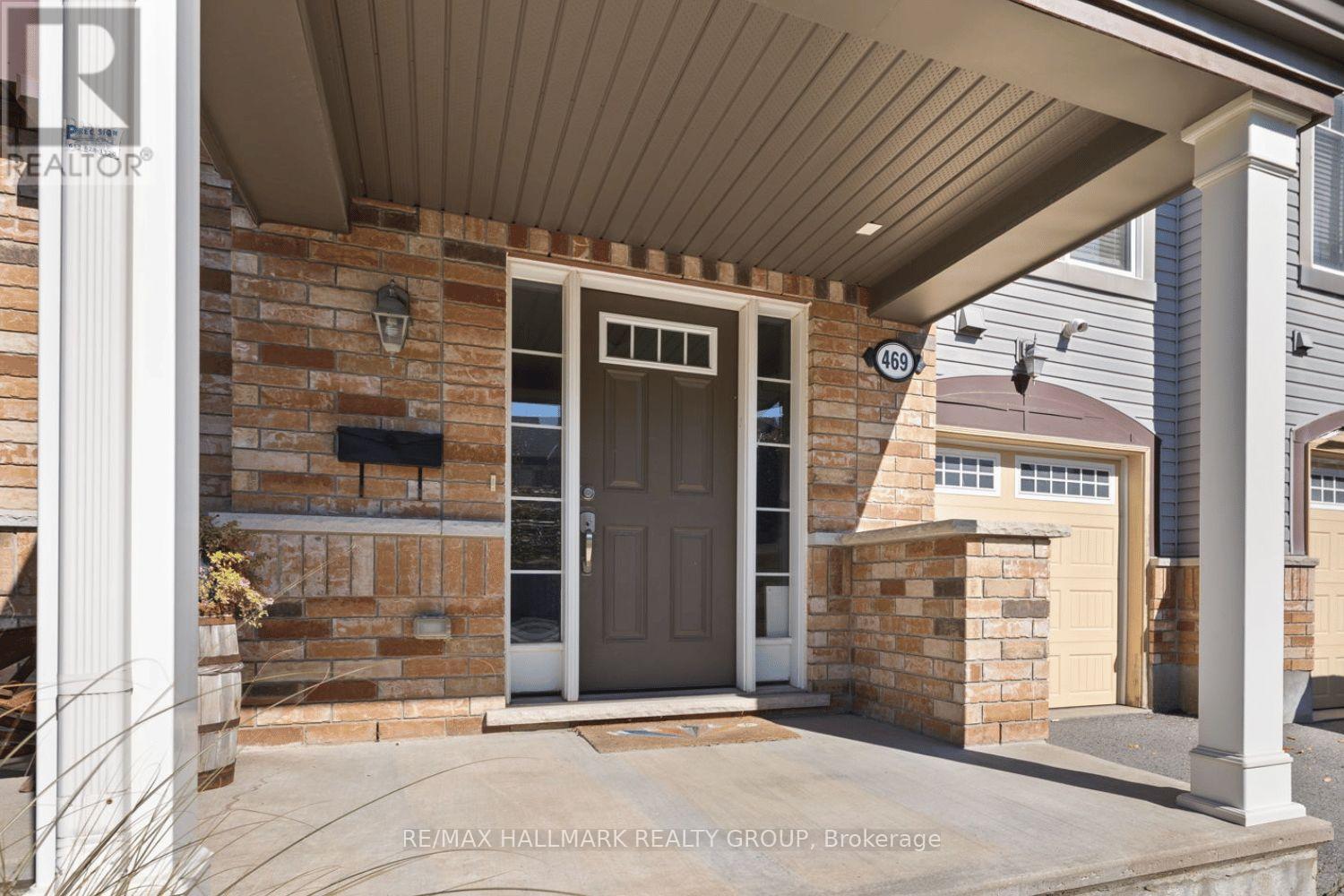 469 Meadowhawk Crescent