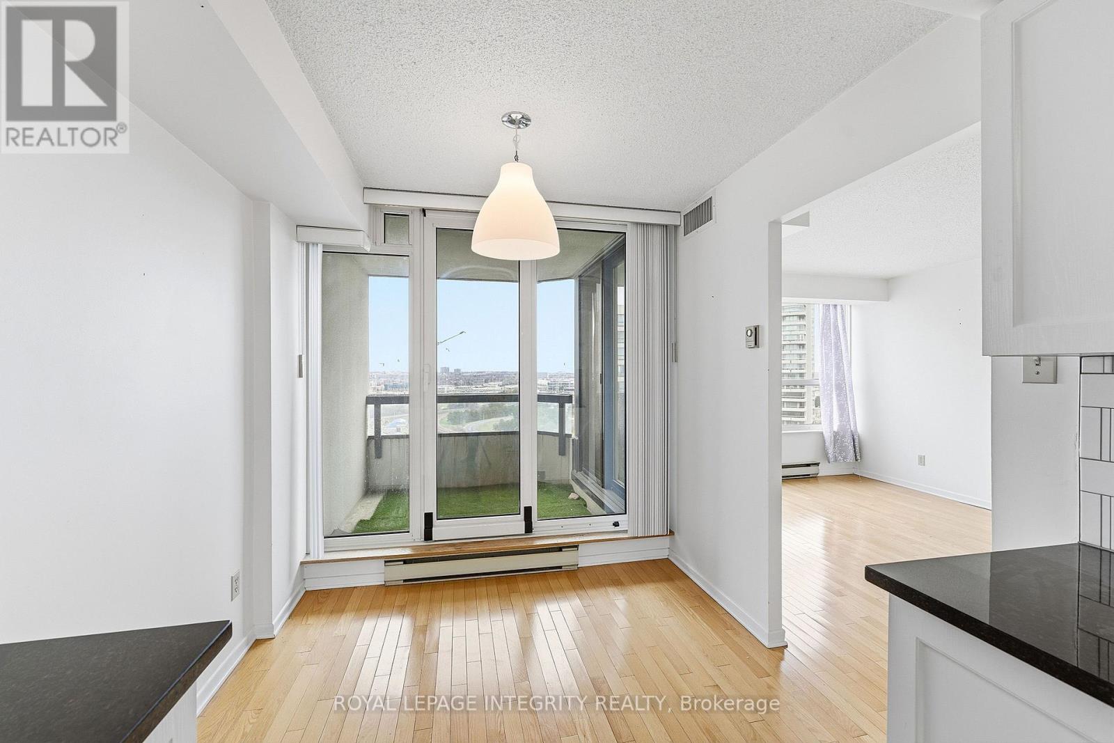 2303 - 1510 Riverside Drive