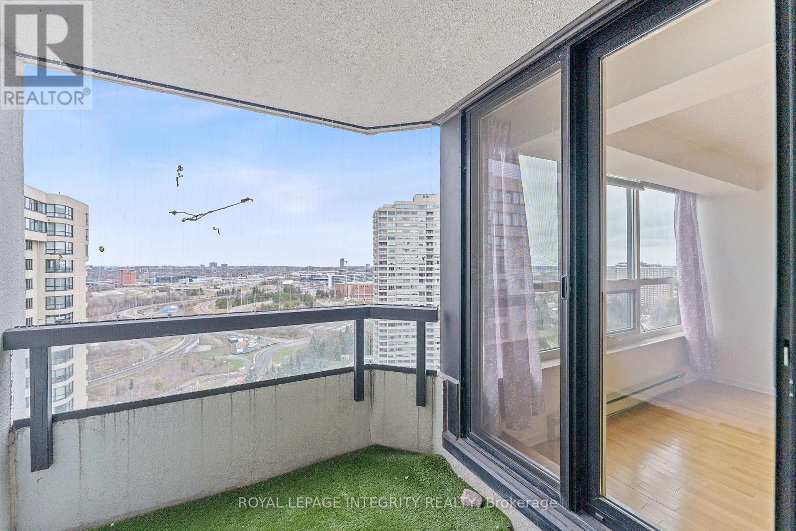 2303 - 1510 Riverside Drive