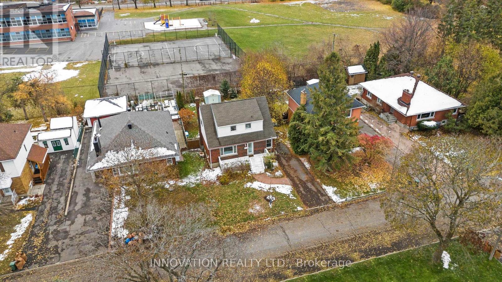 542 Wolffdale Crescent