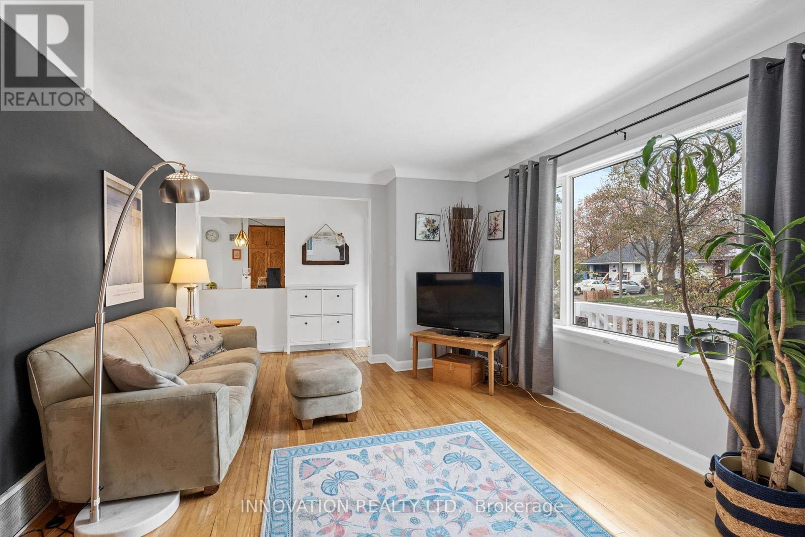 542 Wolffdale Crescent