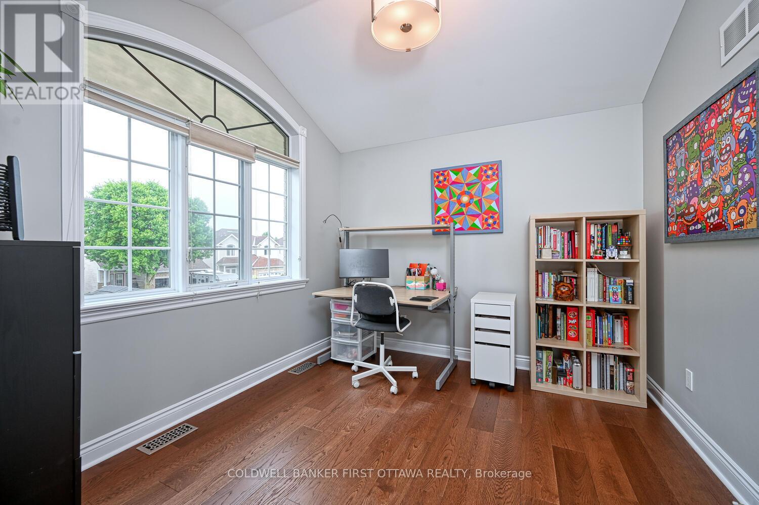 105 Sirocco Crescent