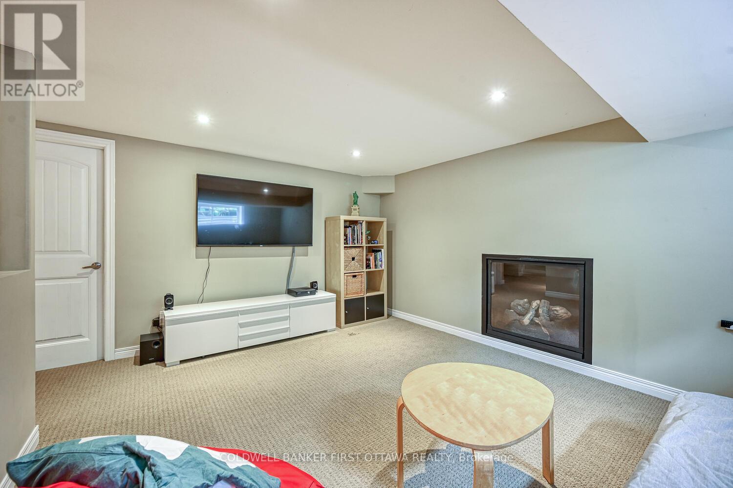 105 Sirocco Crescent