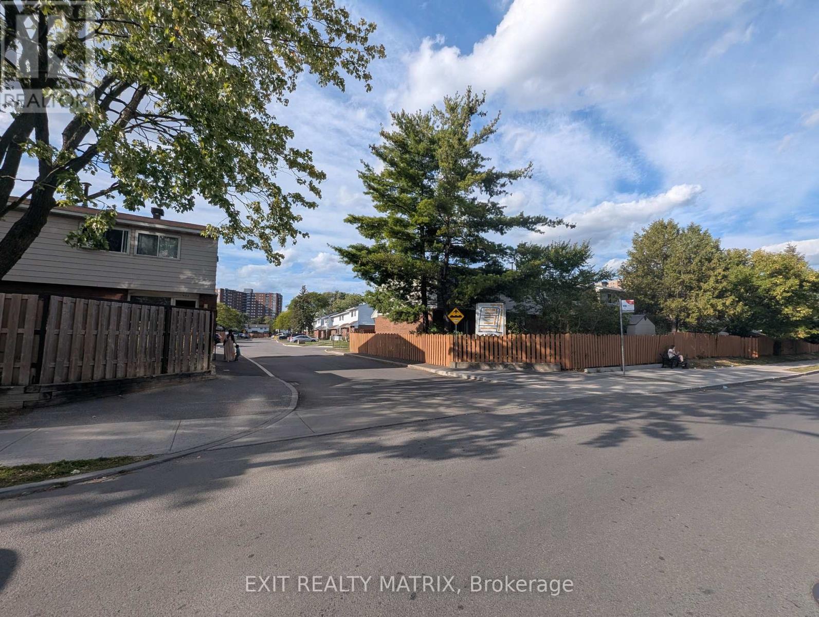 1468 Heatherington Road