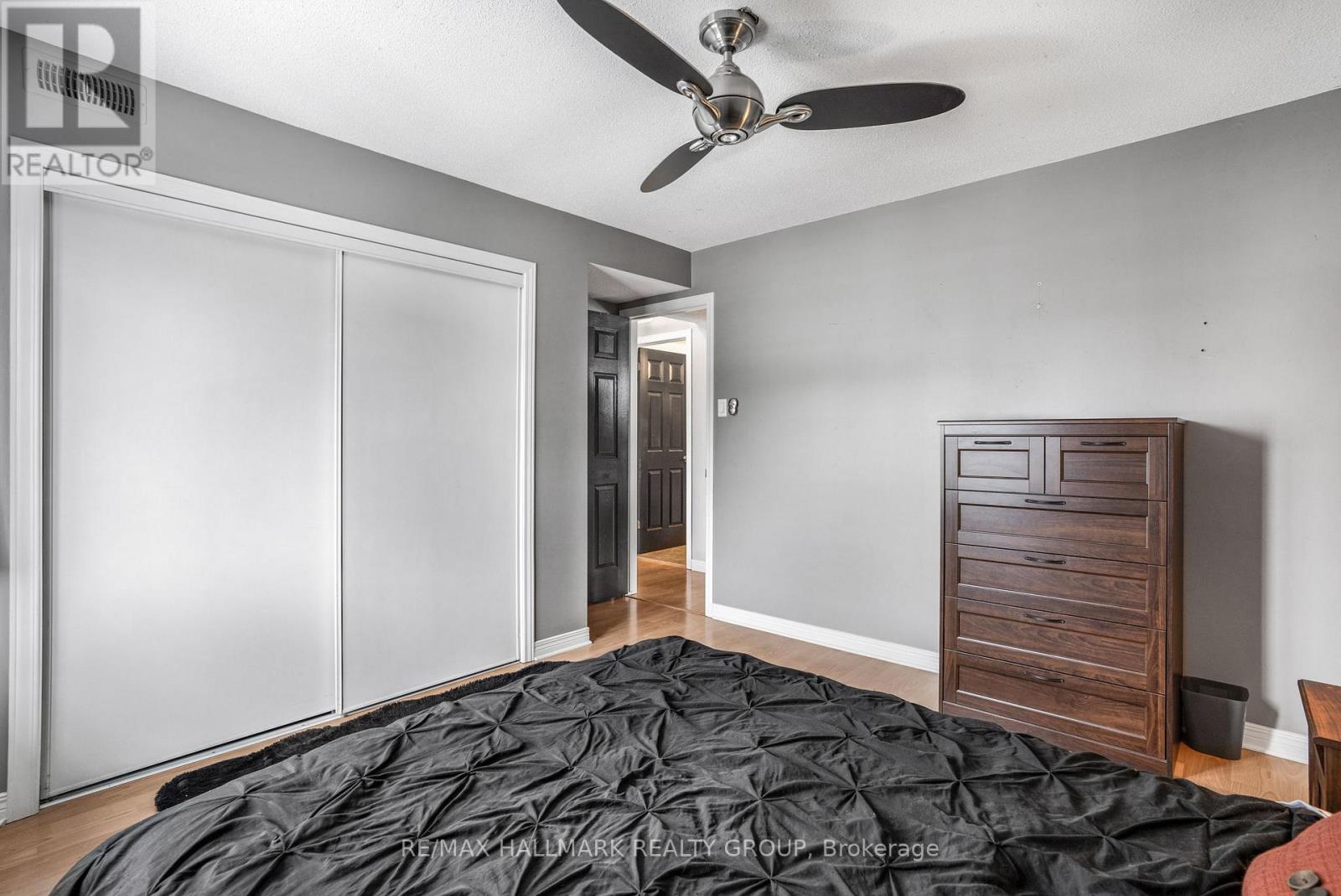 302 - 1005 Laurier Street