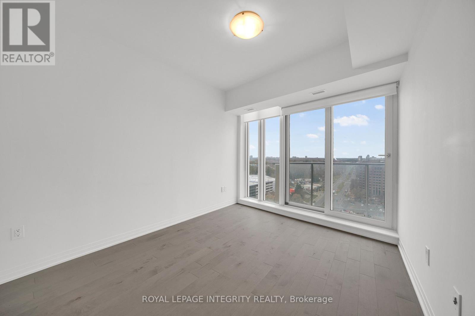 1703 - 805 Carling Avenue