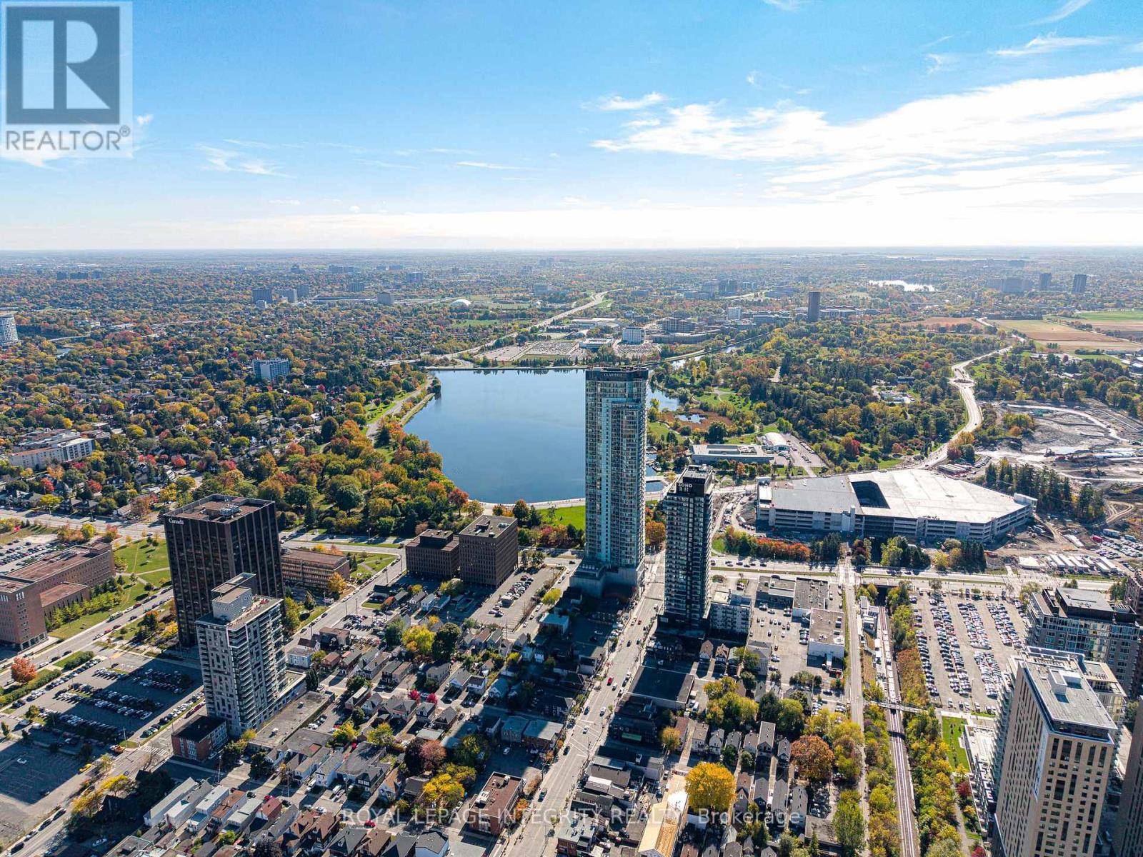 1703 - 805 Carling Avenue