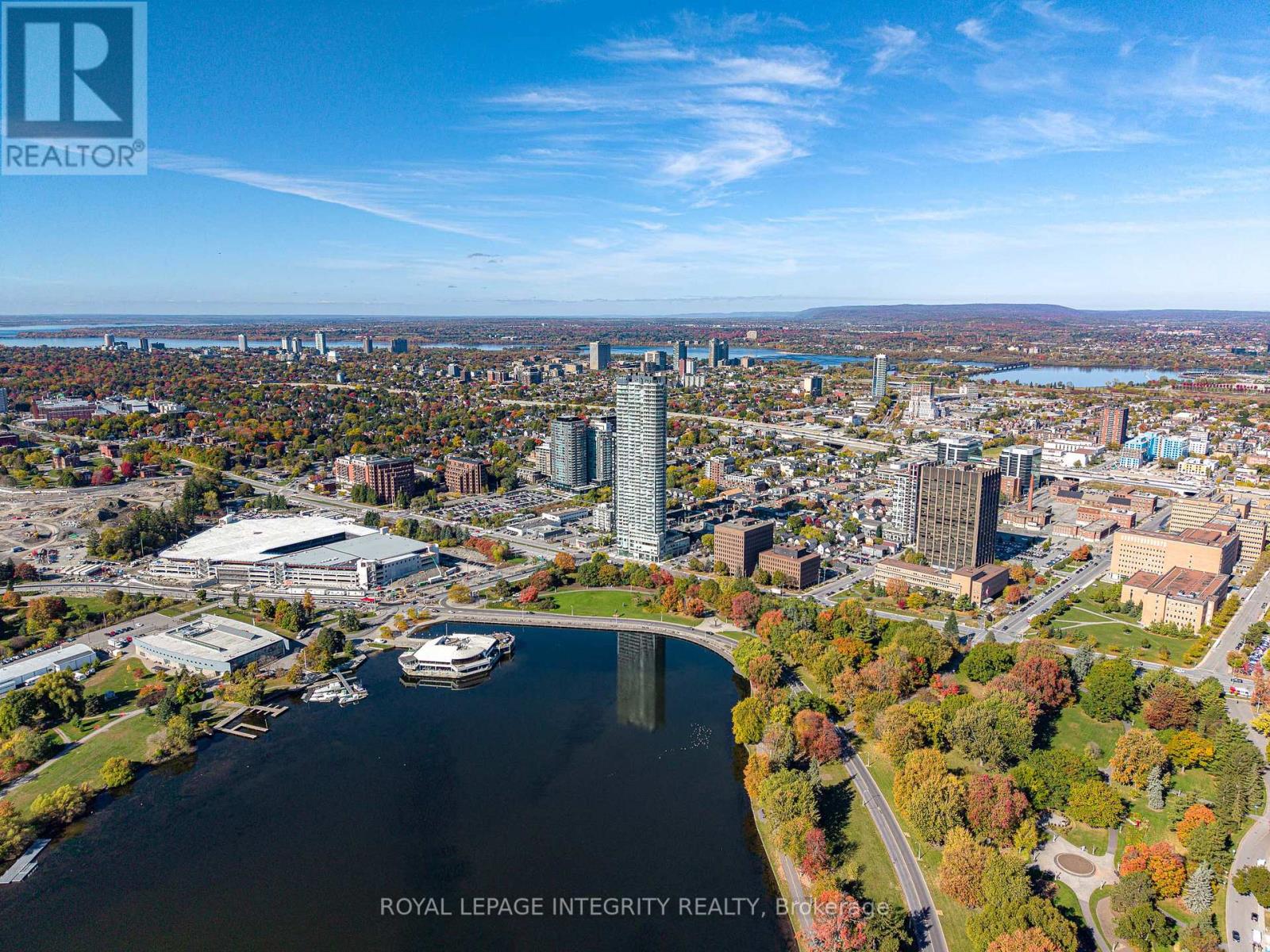 1703 - 805 Carling Avenue