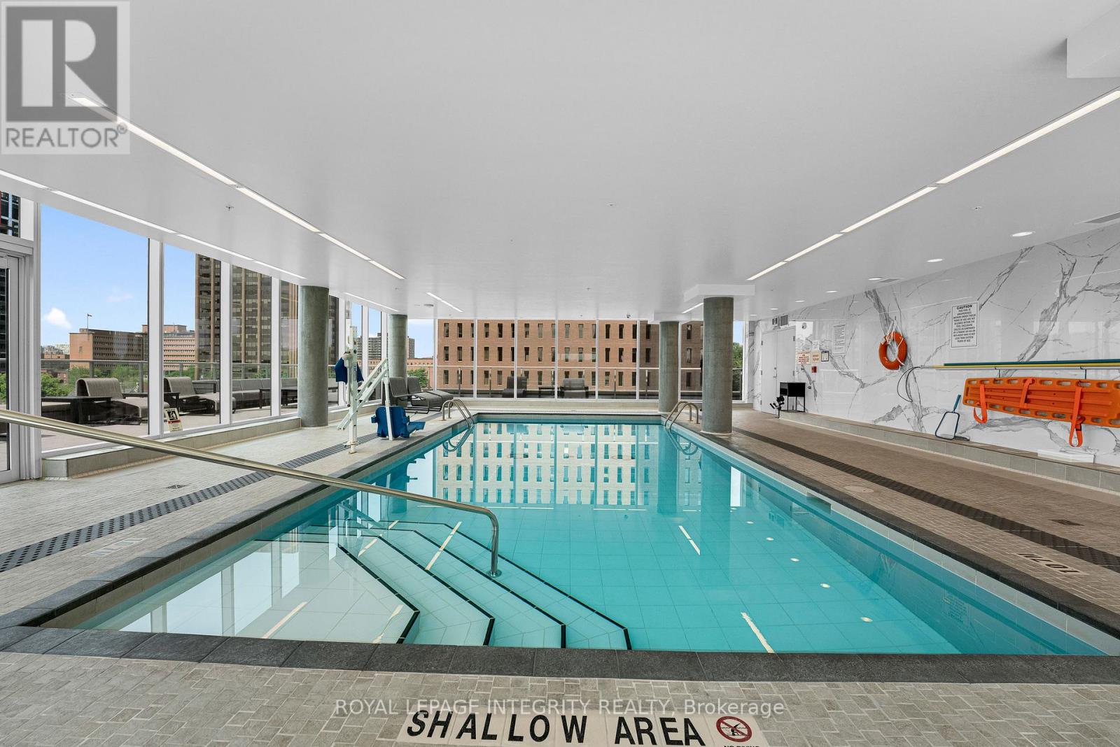 1703 - 805 Carling Avenue