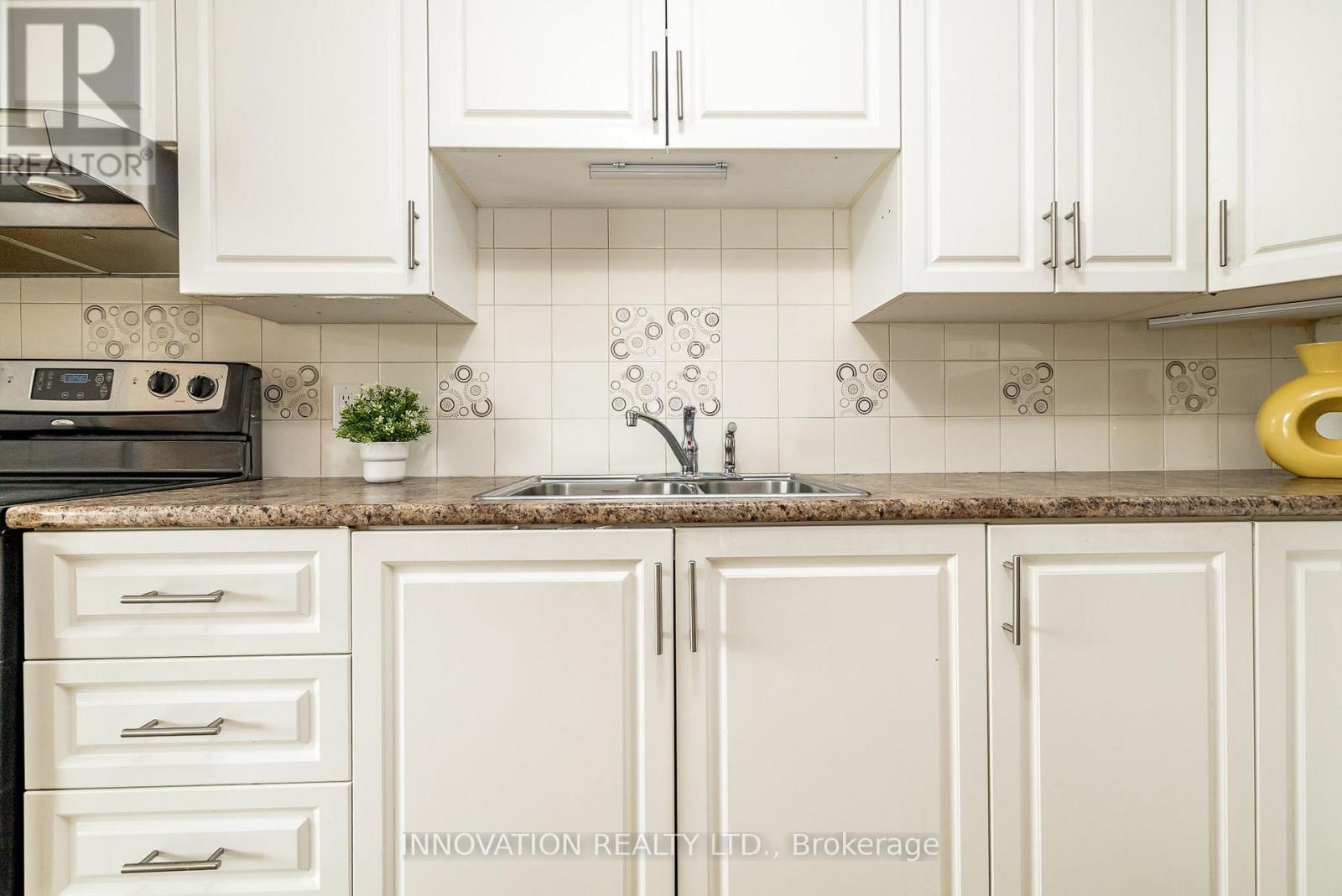 307 - 665 Bathgate Drive