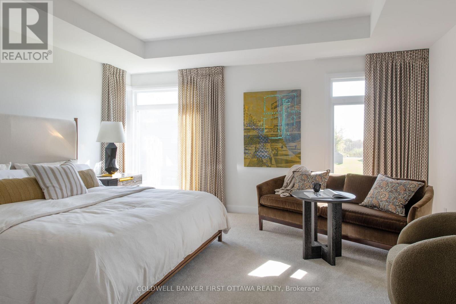 1702 Rotterdam Circle