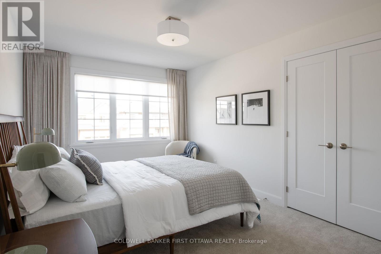 1702 Rotterdam Circle