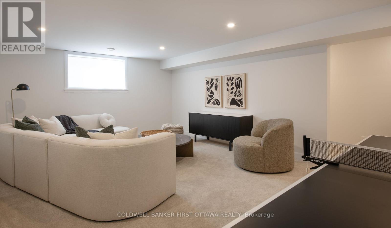 1702 Rotterdam Circle