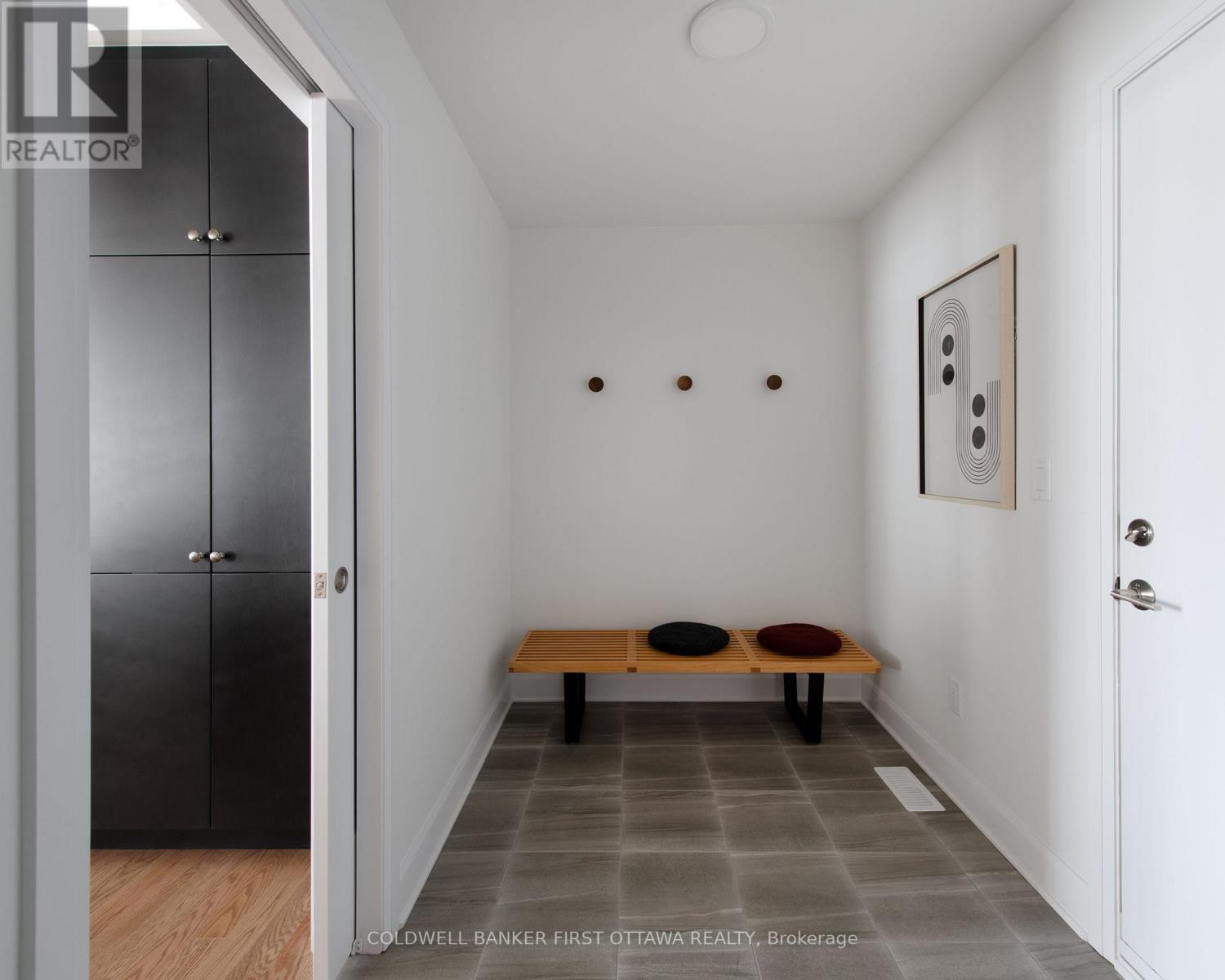 1702 Rotterdam Circle