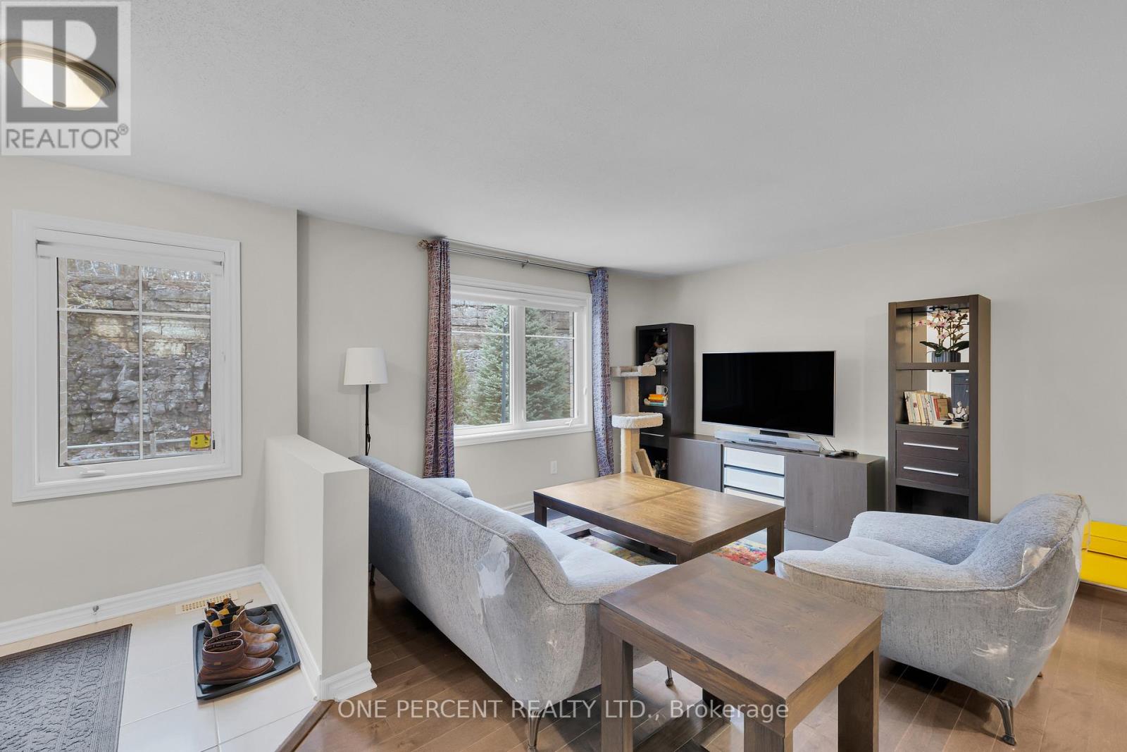 242a Titanium Private