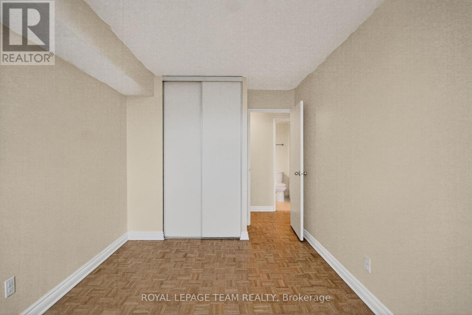 1708 - 2871 Richmond Road