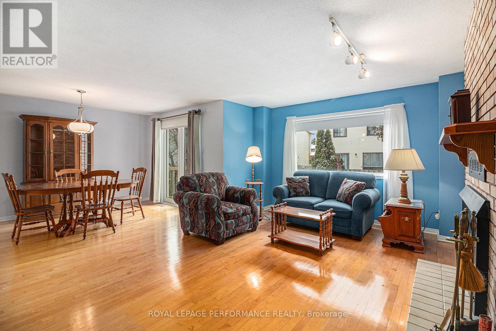 1642 Prestwick Drive