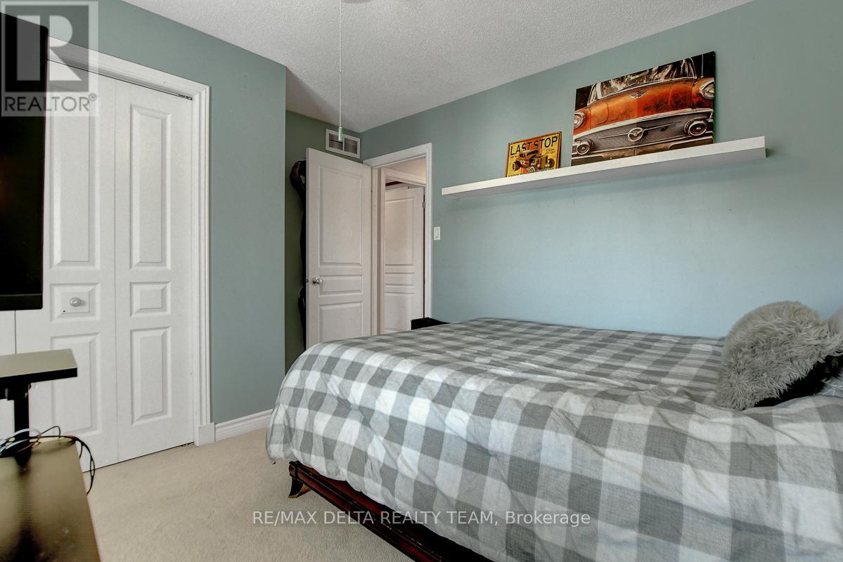 1916 Montmere Avenue