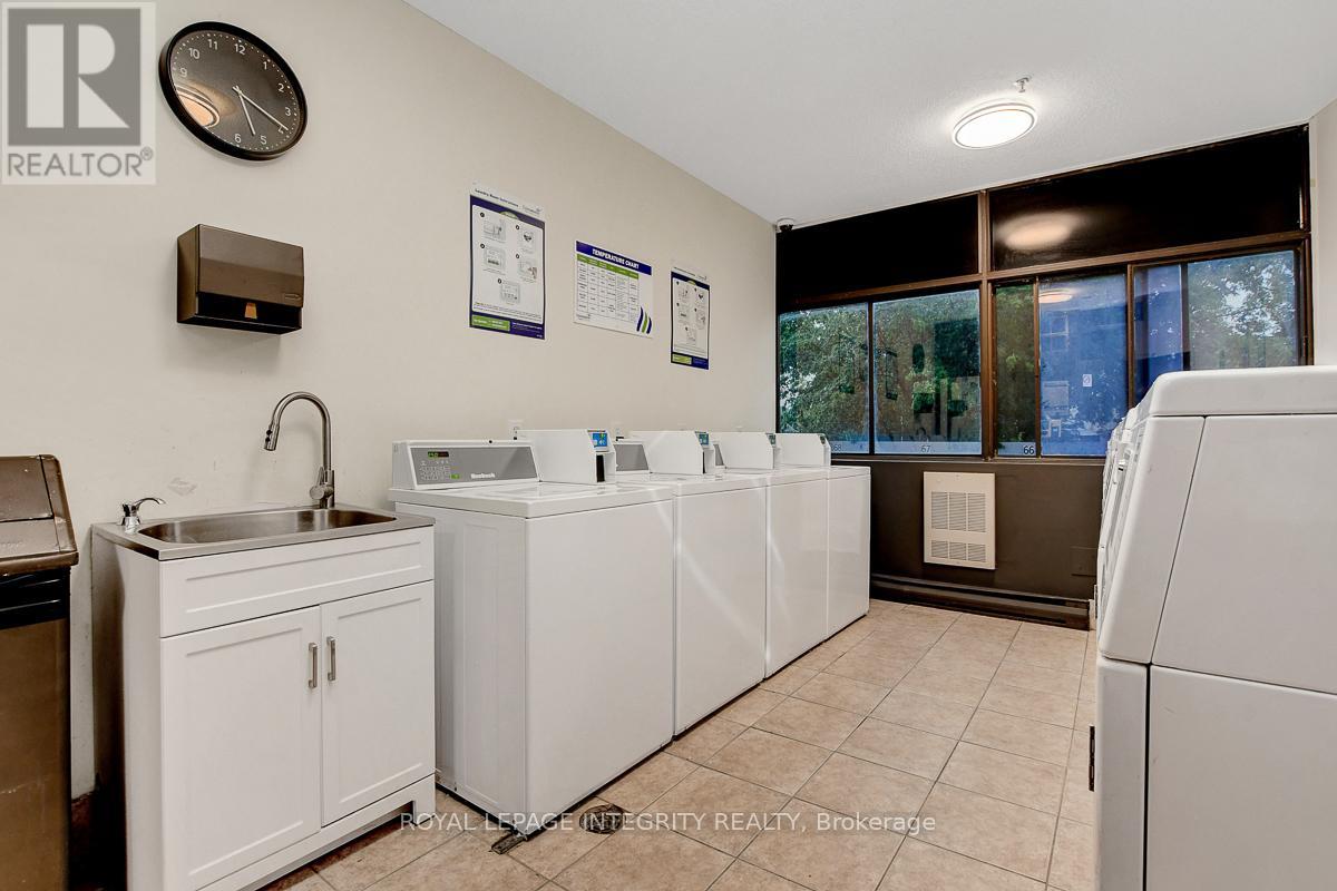 107 - 2019 Bank Street S