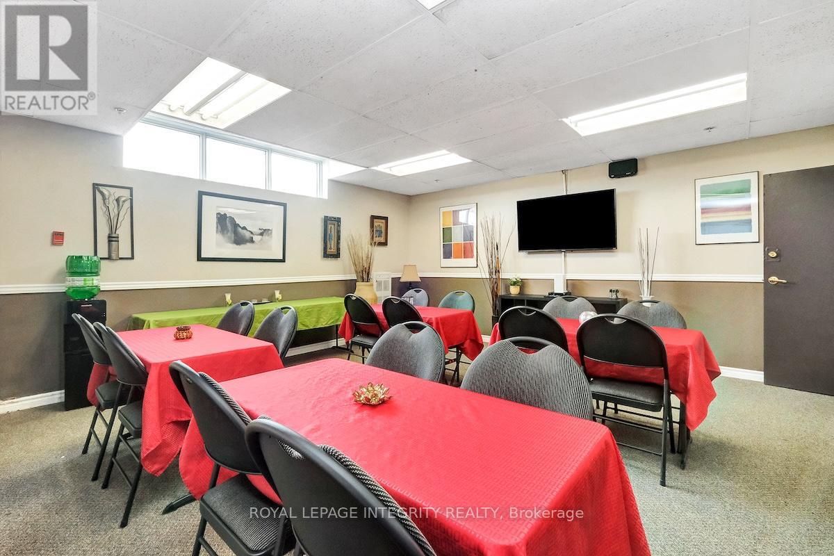 107 - 2019 Bank Street S