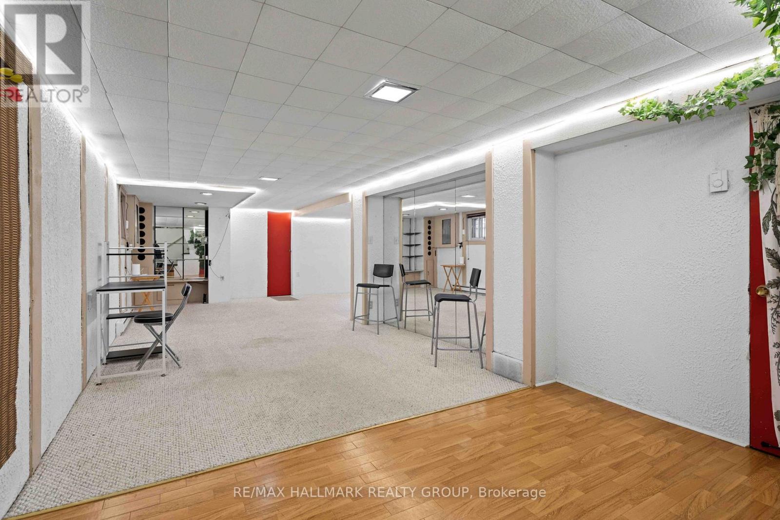 318 Shakespeare Street